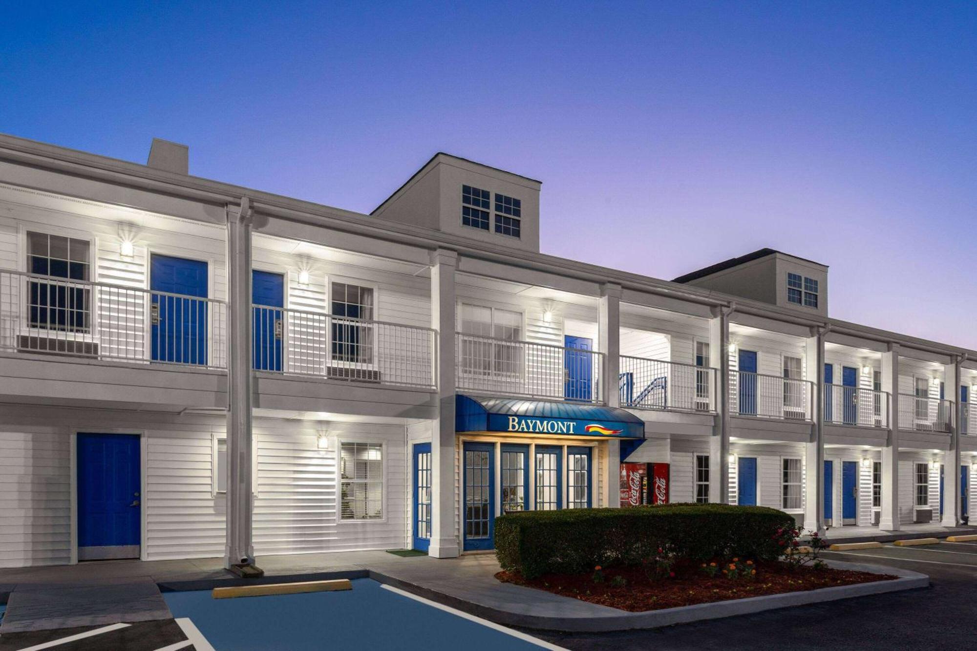 Hotel Baymont By Wyndham Ga 3*